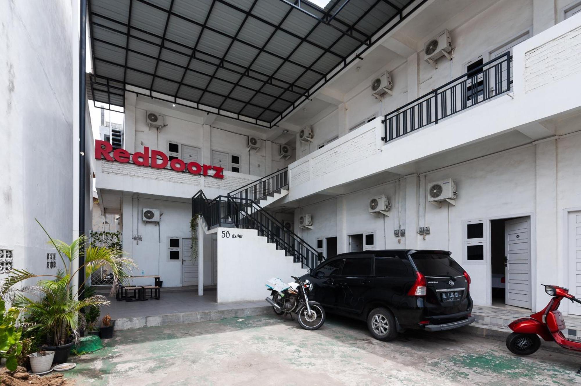 Hotel Reddoorz Syariah Near Rsud Zainoel Abidin Banda Aceh Exteriér fotografie